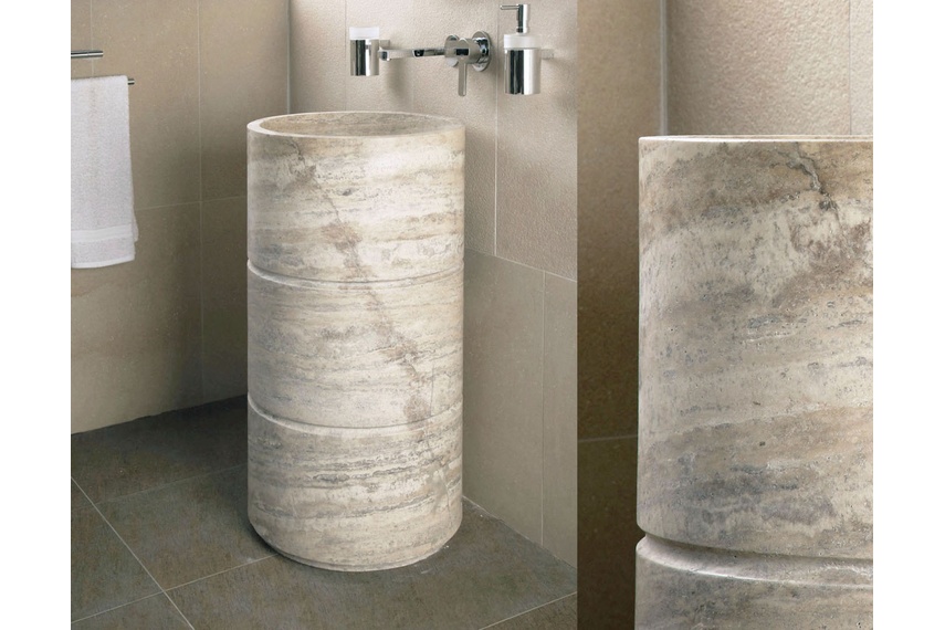 Rio freestanding basin.