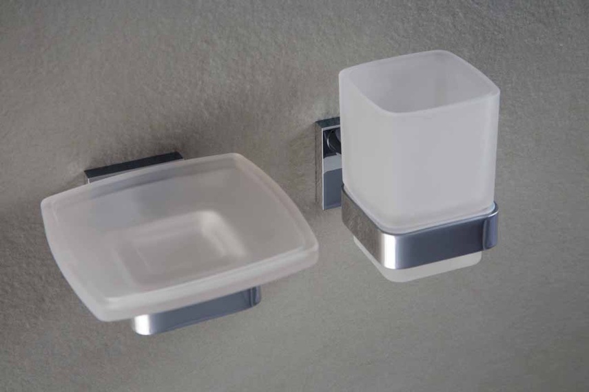 Corsair tumbler and soap dish.
