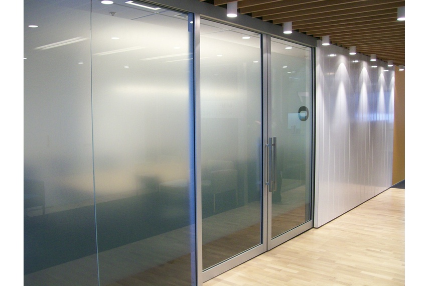 PSL Alement 350 sliding door system.
