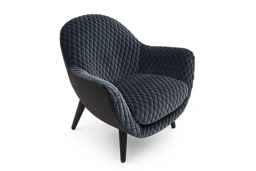 After the success of the Mad chair in 2013, the collection has been enlarged with numerous elements.