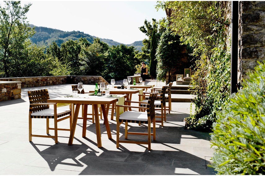 The Vis à Vis outdoor wooden furniture collection by Tribu.