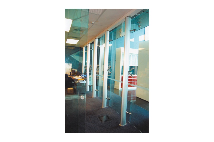 The newly developed Austvision Spider Post Glazing System.