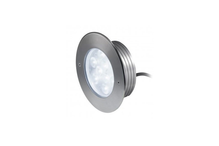 In-ground luminaire in satin-finish AISI 316. High Power LED 9 x 1W light source.