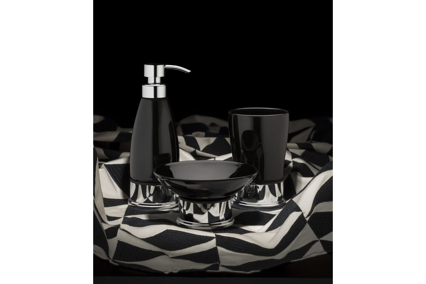 Style Moderne accessories.