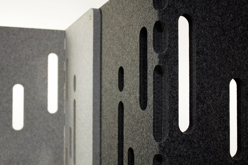2015 Analog acoustic screen.