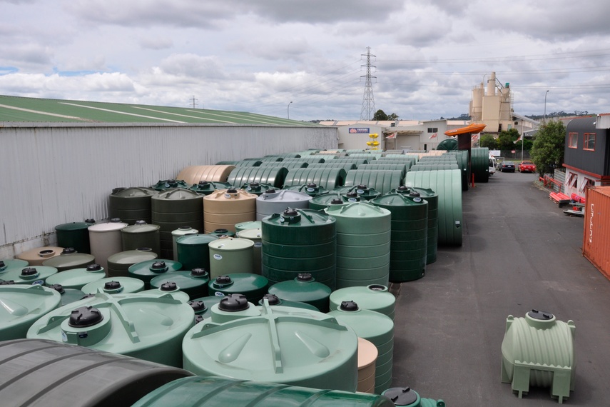 Aqua water storage tanks