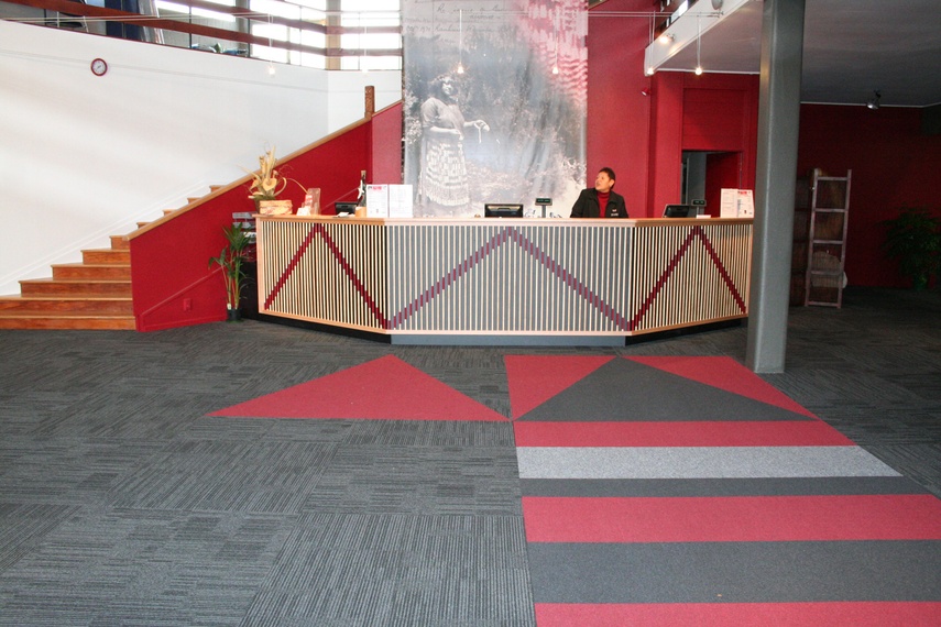 Equilibrium II carpet tile – reception