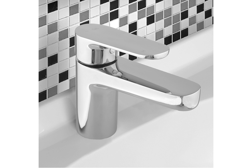 Sonic fixed basin mixer.
